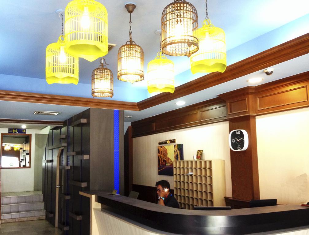 Hotel Rattana Mansion Phuket Zewnętrze zdjęcie