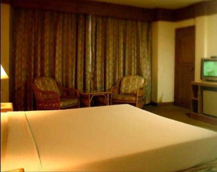 Hotel Rattana Mansion Phuket Zewnętrze zdjęcie