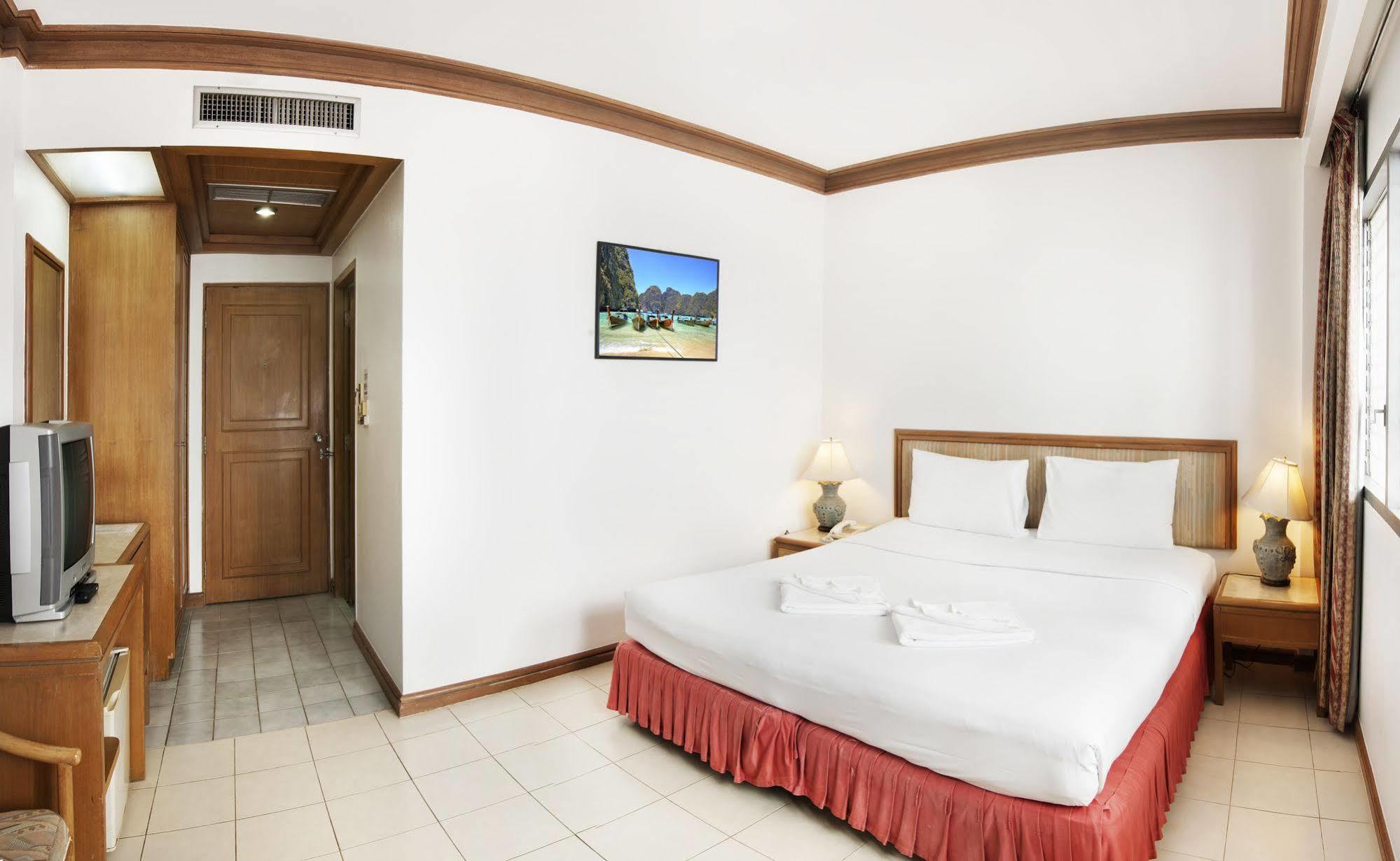 Hotel Rattana Mansion Phuket Zewnętrze zdjęcie