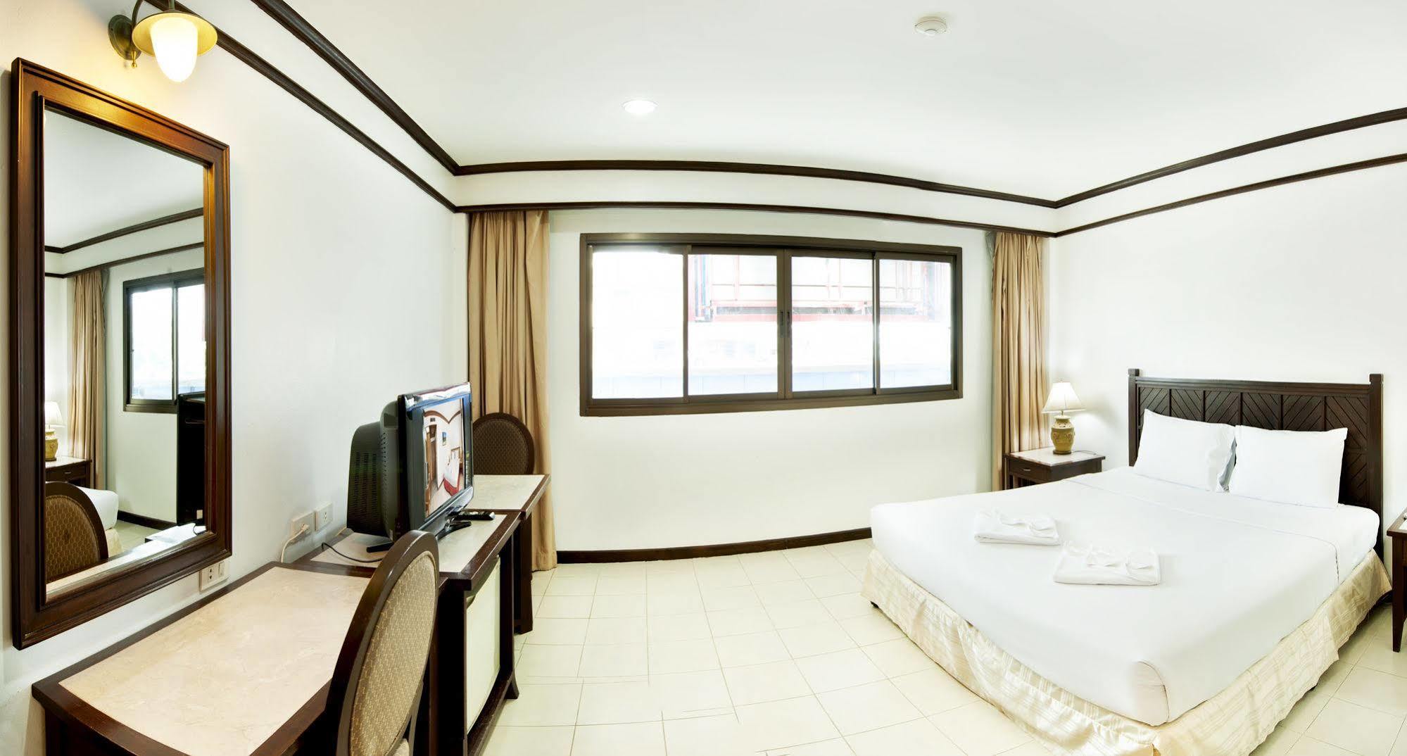 Hotel Rattana Mansion Phuket Zewnętrze zdjęcie