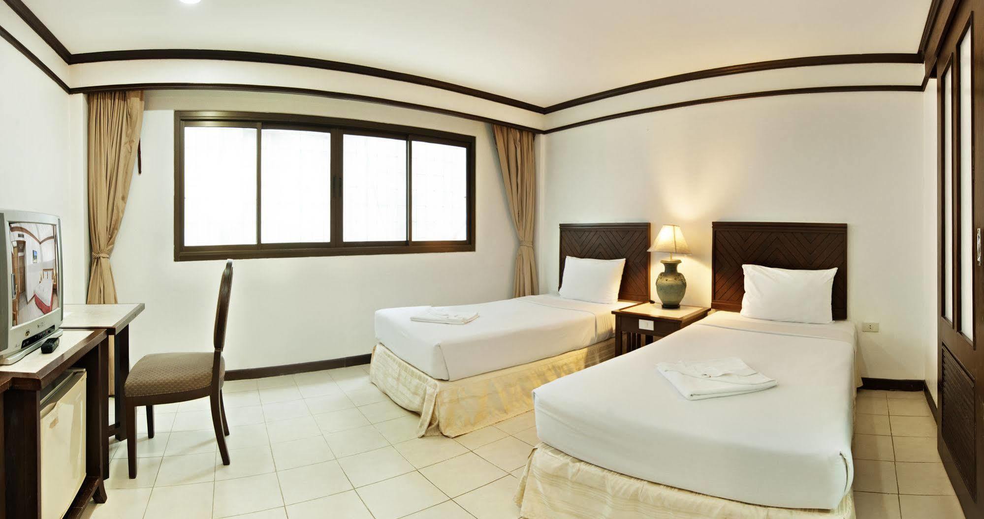 Hotel Rattana Mansion Phuket Zewnętrze zdjęcie