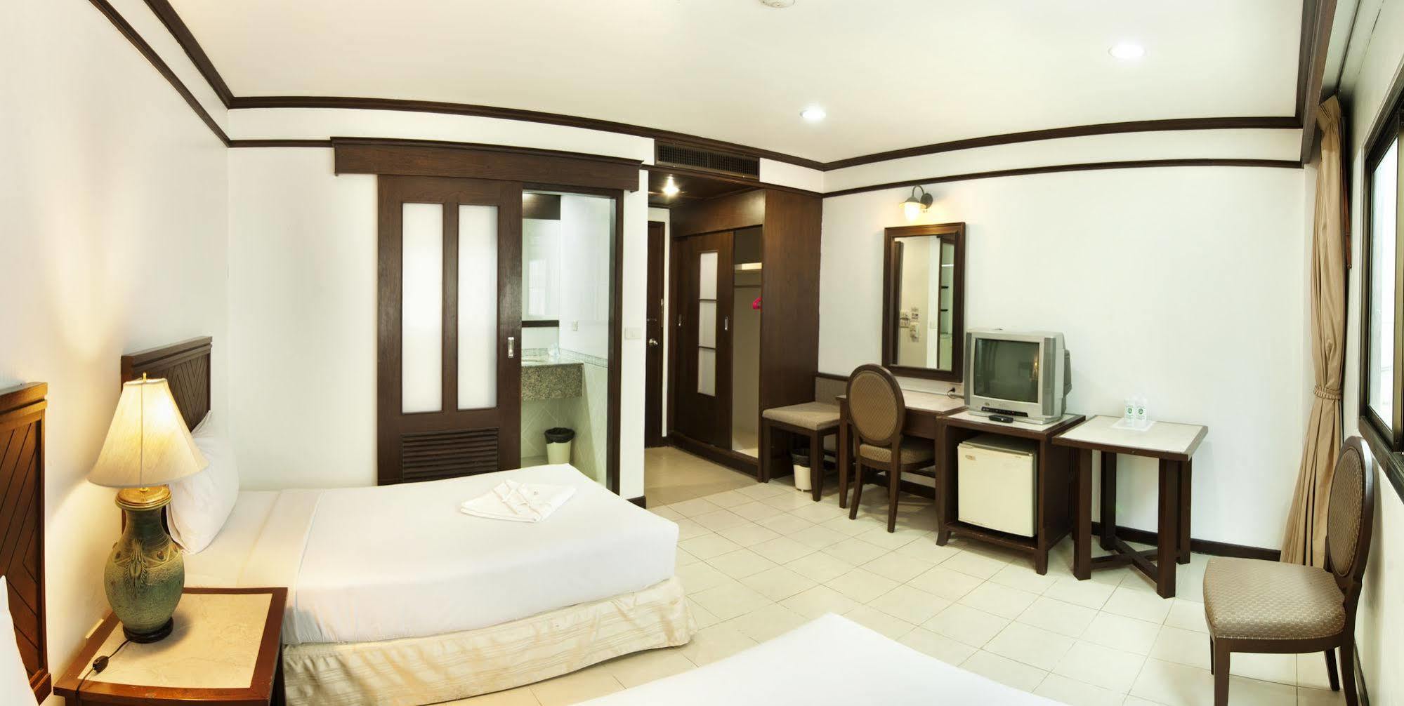 Hotel Rattana Mansion Phuket Zewnętrze zdjęcie